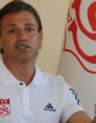  Sivasspor Teknik Direktörü Tamer Tuna istifa etti