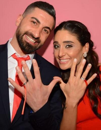 Kayserispor kalecisi Muammer Yıldırım ile basketbolcu Dila Aşkın nişanlandı
