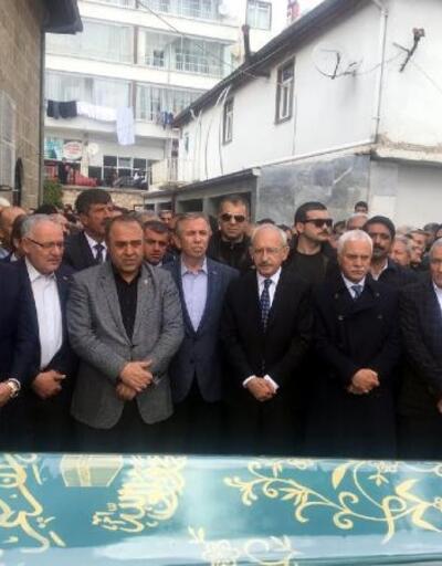 Kılıçdaroğlu, MHP'li eski vekilin babasının cenazesine katıldı