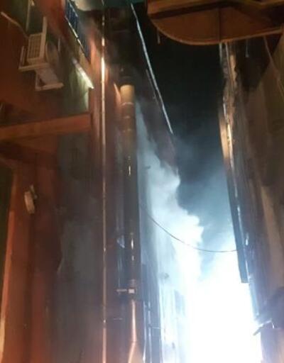 Bayrampaşa'da korkutan depo yangını