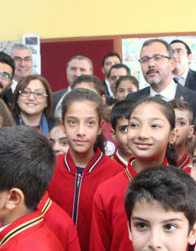 Gaziantep'te 35 bin öğrenciye spor malzemesi dağıtıldı