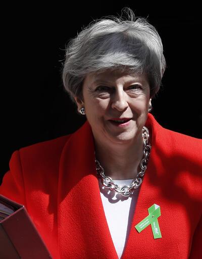 May'den Brexit'te "son şans" uyarısı