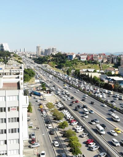 Trafikte bayram yoğunluğu başladı! İşte İstanbul trafiğindeki son durum