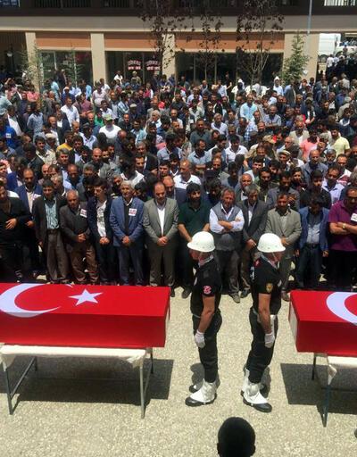 PKK'nın katlettiği yol yapım işçileri toprağa verildi