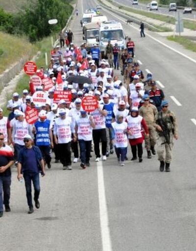 Bolu'dan Ankara'ya yürüyen işçiler, Kahramankazan'a ulaştı