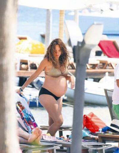 Yedi aylık hamile Seda Bakan tatilde