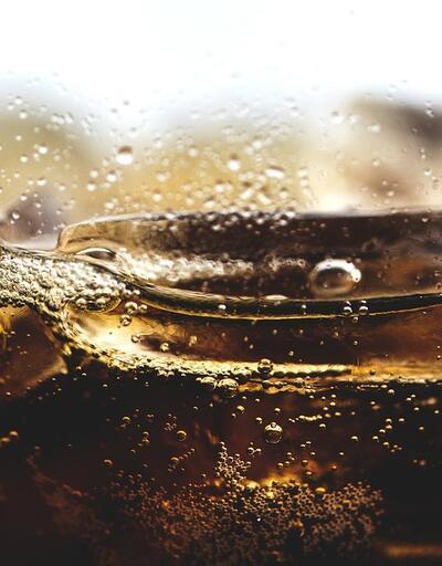 Şekerli içecekler kanser riskini artırıyor