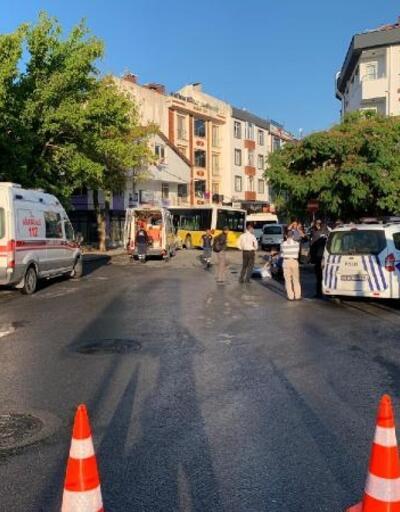 Sancaktepe 'de halk otobüsü servis minibüsüne çarpıp dükkana girdi: 1 ölü, 2 yaralı