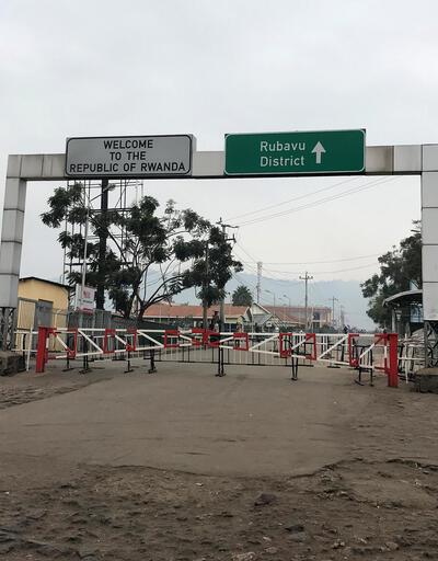 Son dakika... Binlerce kişinin hayatını kaybetmesi sonrası flaş karar: Ruanda, Demokratik Kongo Cumhuriyeti ile sınırlarını kapattı 