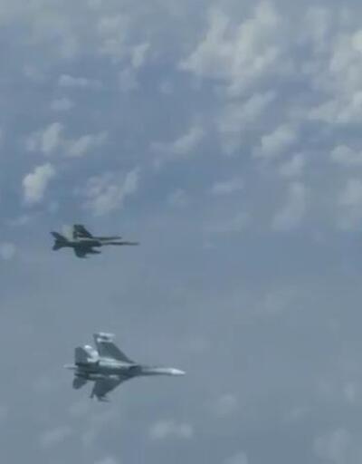 Rus jetleri, bakan uçağına yaklaşan NATO jetini uzaklaştırdı