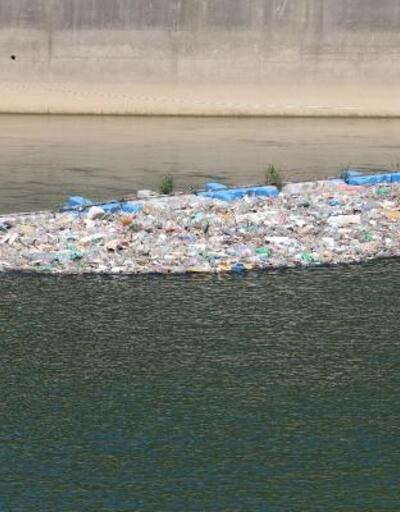 Çoruh Nehri'ne atılan kurban atıkları ve çöpler, kirlilik oluşturdu