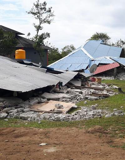 Endonezya’daki depremde 30 kişi öldü