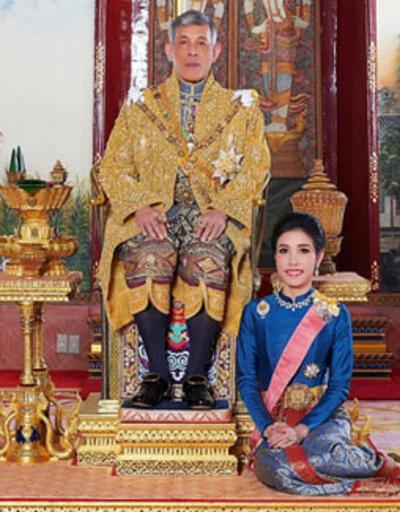 Tayland Kralı, eşi Wongvajirapakdi'nin rütbesi ve unvanını elinden aldı