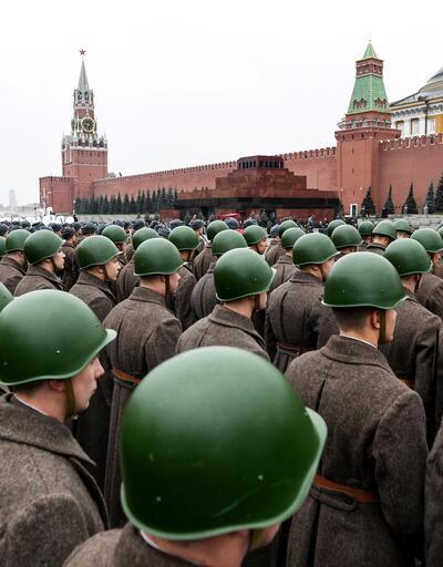'Sovyet askerleri'nden Kızıl Meydan'da prova 