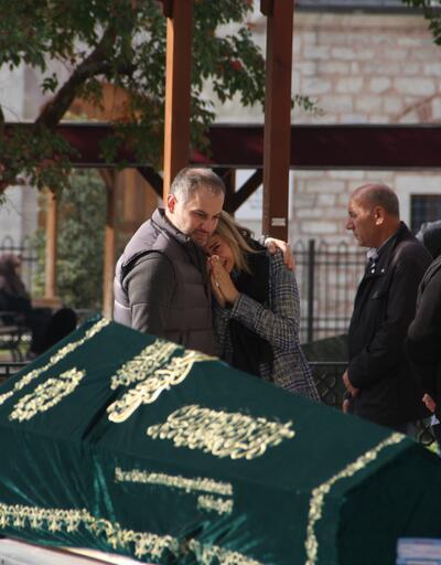 Bakırköy'de hayatını kaybeden aile defnedildi
