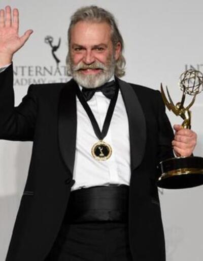 Haluk Bilginer, Emmy'de en iyi erkek oyuncu seçildi