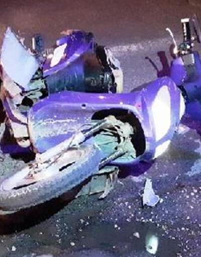 Otomobil elektrikli bisiklete çarptı: 4 yaralı