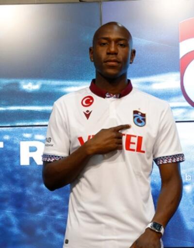 Trabzonspor'dan yeni transferlere imza töreni