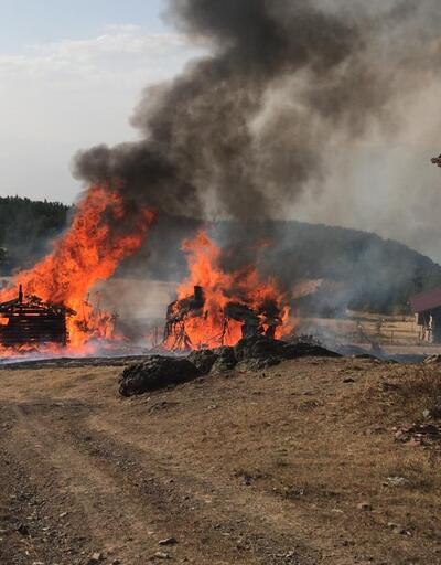 Kastamonu'da korkutan yangın! 6 ev küle döndü