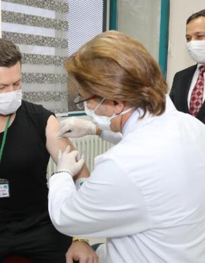 Yerli koronavirüs aşısının insan deneyleri başladı | Video