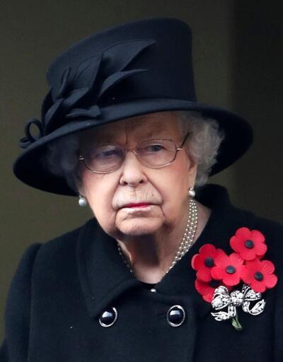 Kraliyet kaynaklarından iddialara yanıt: "Kraliçe Elizabeth ölünceye kadar tahtta kalacak"