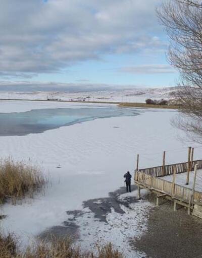 Sivas'ta Hafik gölü buz kesti