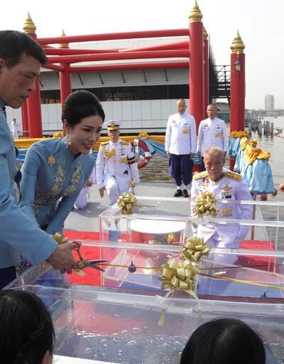 Tayland Kralı'ndan 'resmi metresi'ne doğum günü jesti: İkinci Kraliçe ilan etti