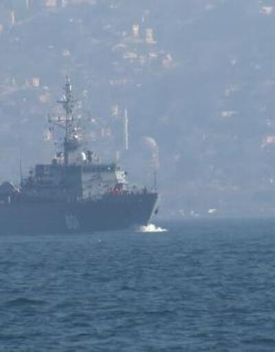 Rus savaş gemisi İstanbul Boğazı'ndan geçti