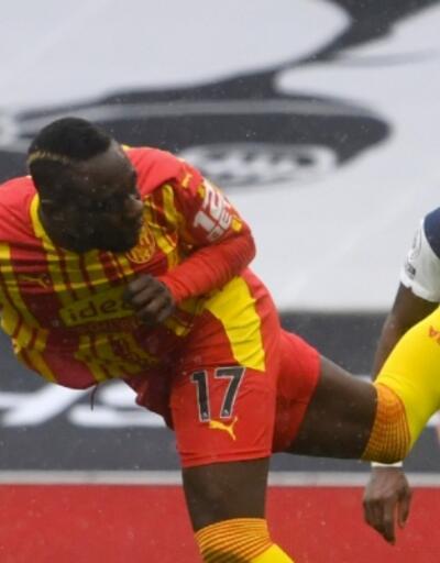 Mbaye Diagne'nin golleri ofsayta takıldı