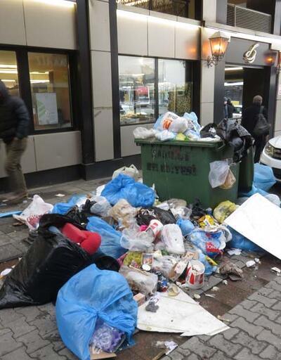 Belediye işçileri grev yaptı, Kadıköy çöple doldu