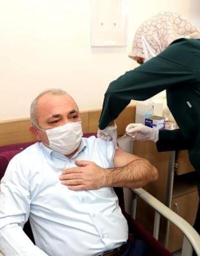 Çankırı Belediye Başkanı, koronavirüs aşısı oldu