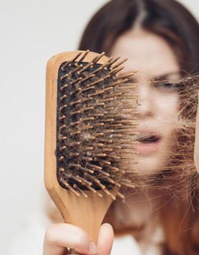 Saç Dökülmesi Neden Olur, Belirtileri Nelerdir? Saç Dökülmesi Nasıl Tedavi Edilir?
