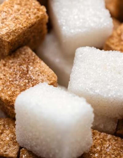 Aşırı şeker tükettiğinizde vücudunuzda bunlar oluyor! İşte tetiklediği hastalıklar 