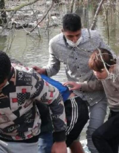 MSB: Meriç Nehri'nde mahsur kalan 30 göçmen kurtarıldı
