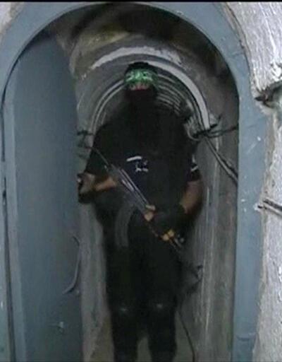 İsrail Gazze'de tünelleri vurdu