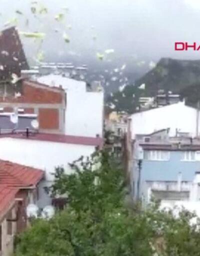 Çanakkale'de şiddetli fırtına: Evin çatısı uçtu