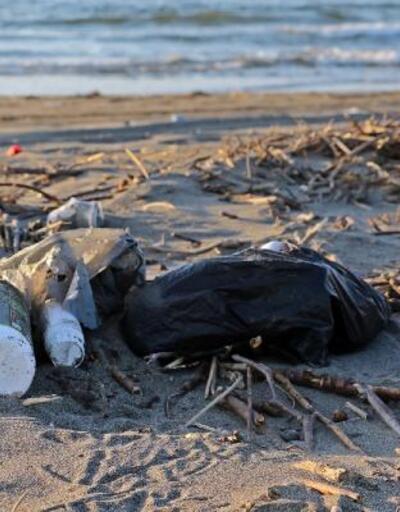 Samsun’da doğal kum plajı çöplüğe döndü
