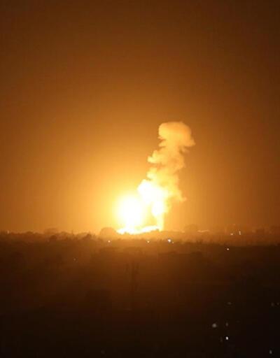 İsrail uçakları Gazze Şeridi'ne hava saldırıları düzenledi
