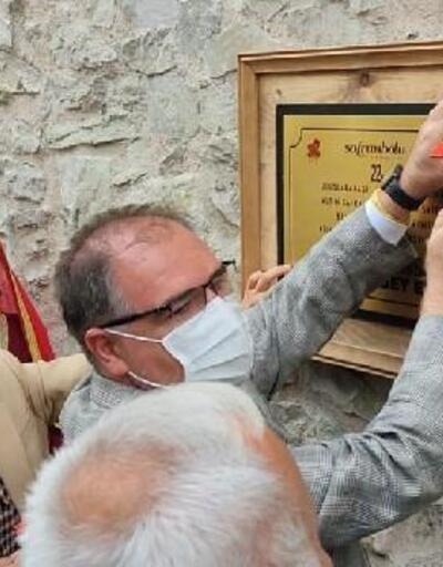 Safranbolu’da en iyi restore edilen eve plaket çakıldı