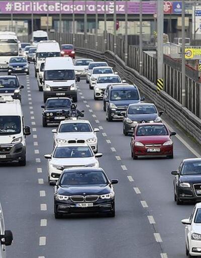 İstanbul trafiğinde Pazartesi yoğunluğu