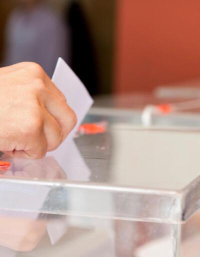 İtalya'da yerel seçimlerde oy kullanma işlemi başladı