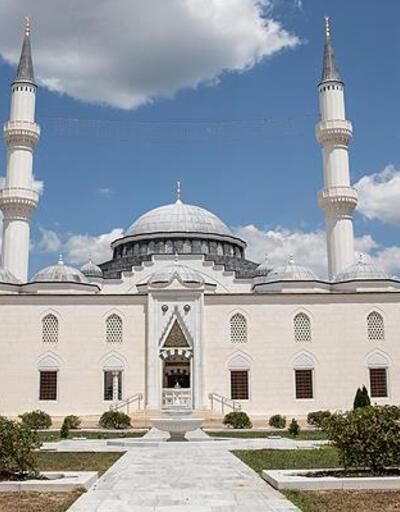 ABD'nin Michigan eyaletinde camiye saldırı Müslümanları tedirgin etti