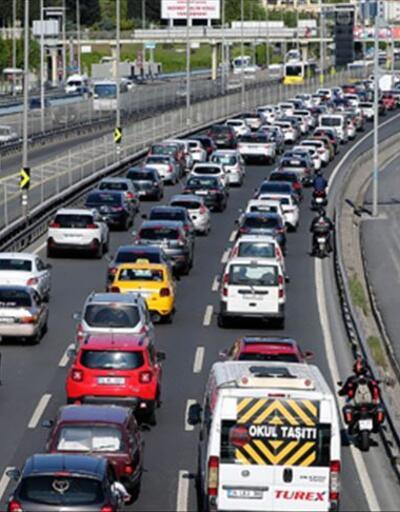İstanbul'da trafik yoğunluğu yaşanıyor