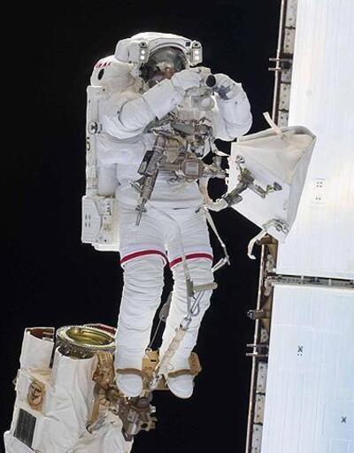 ISS'de tuvalet krizi: Astronotlar yetişkin bezi ile Dünya'ya dönecek