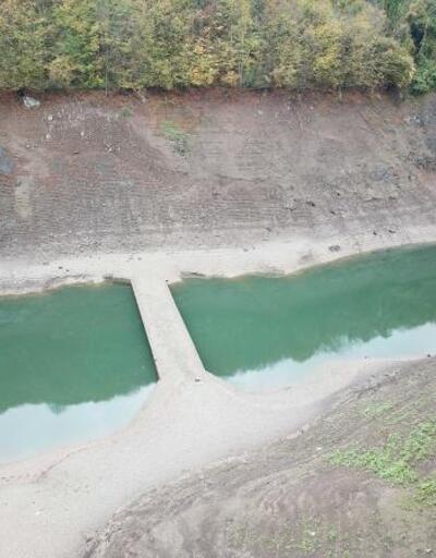 Yuvacık Barajı'nda su seviyesi azaldı, köprü ortaya çıktı  