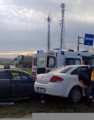 Saray'da iki otomobil çarpıştı: 5 yaralı