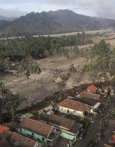 Endonezya’daki yanardağ patlamasında can kaybı 34 oldu