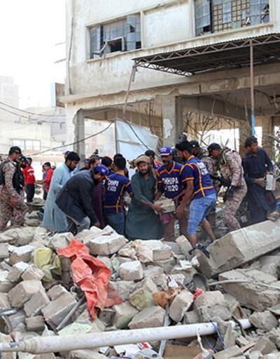 Pakistan’daki patlamada can kaybı 15’e yükseldi