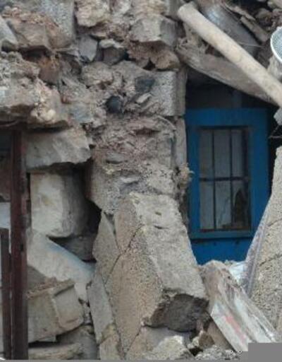 Kilis’te aşırı yağmurdan bir ev çöktü