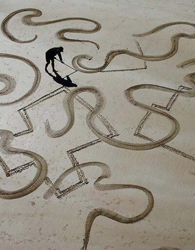 Sanatını sahile taşıdı | Video
